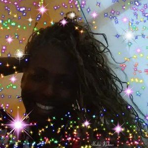 Meet your Posher, Tawandairis